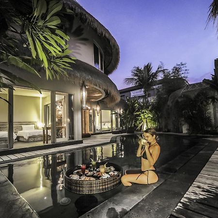 Luxury Villas Merci Resort 3Br Seminyak #2 Kuta Lombok Extérieur photo